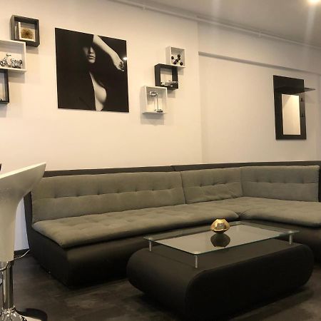 Stylish Westpark 2 Residence Lake View W8 Бухарест Экстерьер фото